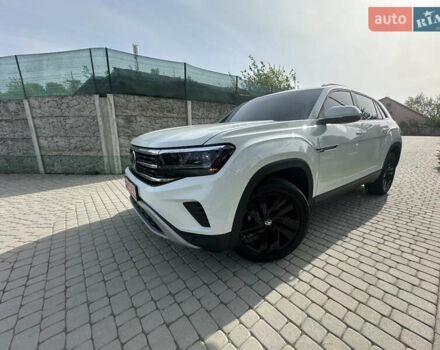 Белый Фольксваген Atlas Cross Sport, объемом двигателя 2 л и пробегом 91 тыс. км за 22700 $, фото 24 на Automoto.ua