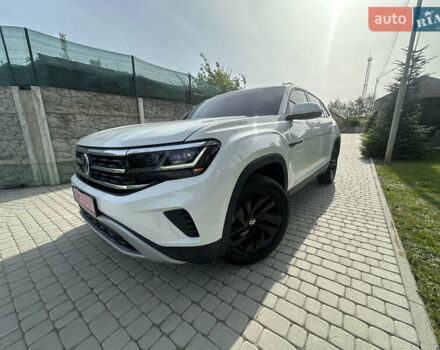 Белый Фольксваген Atlas Cross Sport, объемом двигателя 2 л и пробегом 91 тыс. км за 22700 $, фото 3 на Automoto.ua