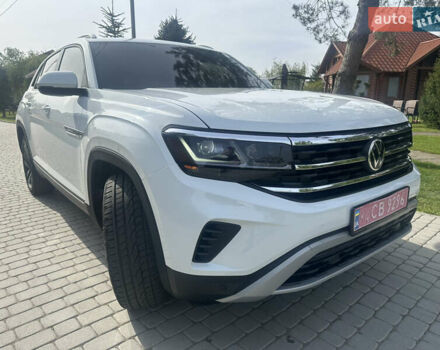 Белый Фольксваген Atlas Cross Sport, объемом двигателя 2 л и пробегом 91 тыс. км за 22700 $, фото 8 на Automoto.ua