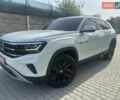Белый Фольксваген Atlas Cross Sport, объемом двигателя 2 л и пробегом 91 тыс. км за 22700 $, фото 1 на Automoto.ua