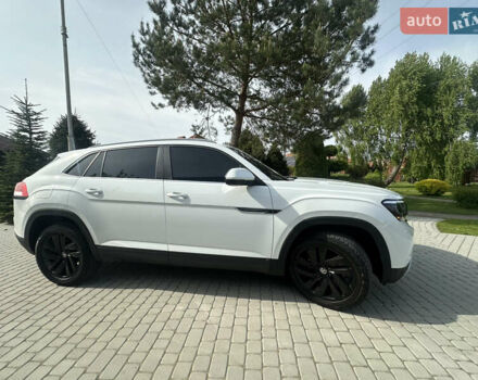 Белый Фольксваген Atlas Cross Sport, объемом двигателя 2 л и пробегом 91 тыс. км за 22700 $, фото 11 на Automoto.ua