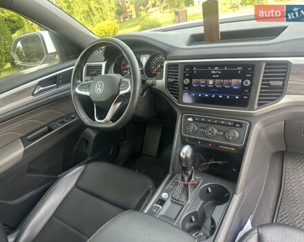 Белый Фольксваген Atlas Cross Sport, объемом двигателя 2 л и пробегом 91 тыс. км за 22700 $, фото 34 на Automoto.ua