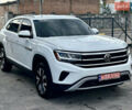Белый Фольксваген Atlas Cross Sport, объемом двигателя 2 л и пробегом 73 тыс. км за 23500 $, фото 3 на Automoto.ua