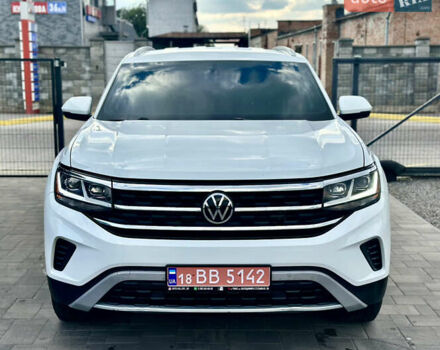 Белый Фольксваген Atlas Cross Sport, объемом двигателя 2 л и пробегом 73 тыс. км за 23500 $, фото 2 на Automoto.ua