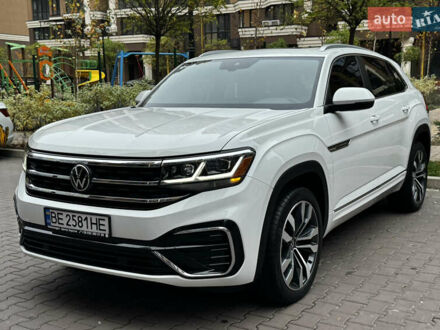 Белый Фольксваген Atlas Cross Sport, объемом двигателя 3.6 л и пробегом 44 тыс. км за 29900 $, фото 1 на Automoto.ua