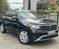 Черный Фольксваген Atlas Cross Sport, объемом двигателя 2 л и пробегом 121 тыс. км за 25950 $, фото 3 на Automoto.ua