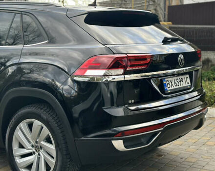 Черный Фольксваген Atlas Cross Sport, объемом двигателя 2 л и пробегом 121 тыс. км за 25950 $, фото 12 на Automoto.ua