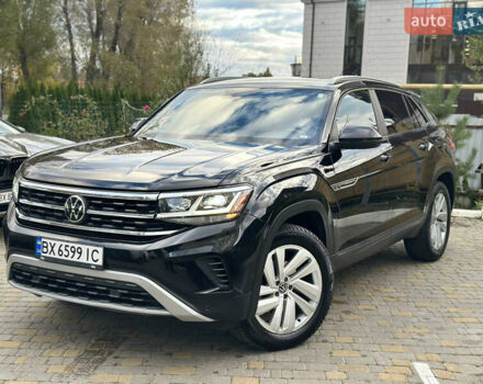 Черный Фольксваген Atlas Cross Sport, объемом двигателя 2 л и пробегом 121 тыс. км за 25950 $, фото 13 на Automoto.ua