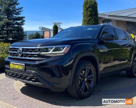 Черный Фольксваген Atlas Cross Sport, объемом двигателя 2 л и пробегом 30 тыс. км за 29400 $, фото 2 на Automoto.ua