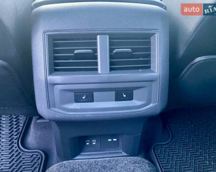 Черный Фольксваген Atlas Cross Sport, объемом двигателя 3.6 л и пробегом 45 тыс. км за 41500 $, фото 18 на Automoto.ua