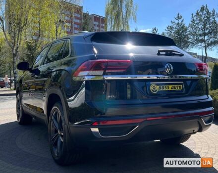 Черный Фольксваген Atlas Cross Sport, объемом двигателя 2 л и пробегом 30 тыс. км за 29400 $, фото 4 на Automoto.ua