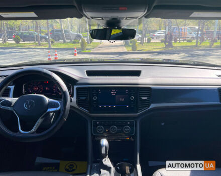 Черный Фольксваген Atlas Cross Sport, объемом двигателя 2 л и пробегом 30 тыс. км за 29400 $, фото 10 на Automoto.ua