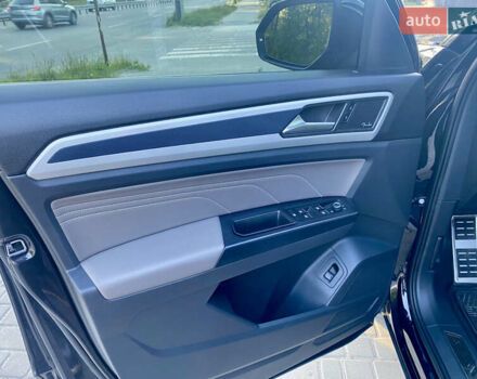 Черный Фольксваген Atlas Cross Sport, объемом двигателя 3.6 л и пробегом 45 тыс. км за 41500 $, фото 13 на Automoto.ua