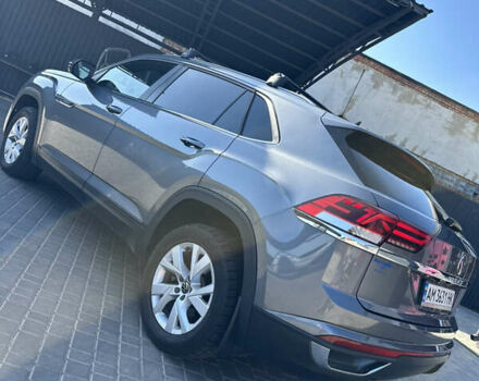 Серый Фольксваген Atlas Cross Sport, объемом двигателя 2 л и пробегом 36 тыс. км за 27900 $, фото 7 на Automoto.ua