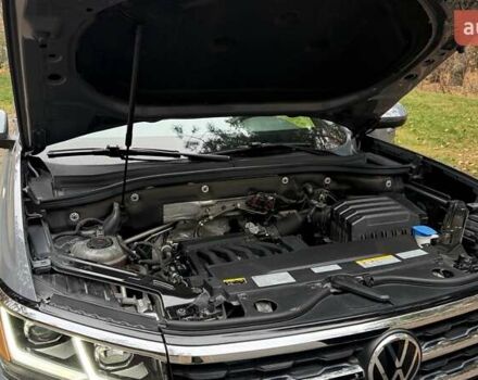 Сірий Фольксваген Atlas Cross Sport, об'ємом двигуна 3.6 л та пробігом 59 тис. км за 38500 $, фото 19 на Automoto.ua