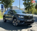 Серый Фольксваген Atlas Cross Sport, объемом двигателя 3.6 л и пробегом 52 тыс. км за 32499 $, фото 1 на Automoto.ua