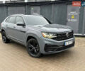 Серый Фольксваген Atlas Cross Sport, объемом двигателя 3.6 л и пробегом 86 тыс. км за 27000 $, фото 1 на Automoto.ua