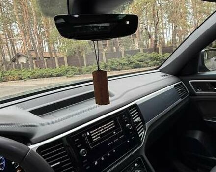 Сірий Фольксваген Atlas Cross Sport, об'ємом двигуна 3.6 л та пробігом 59 тис. км за 38500 $, фото 17 на Automoto.ua