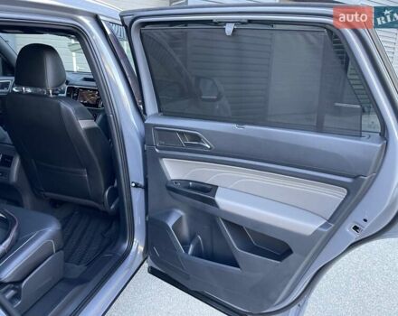 Сірий Фольксваген Atlas Cross Sport, об'ємом двигуна 3.6 л та пробігом 28 тис. км за 33500 $, фото 103 на Automoto.ua