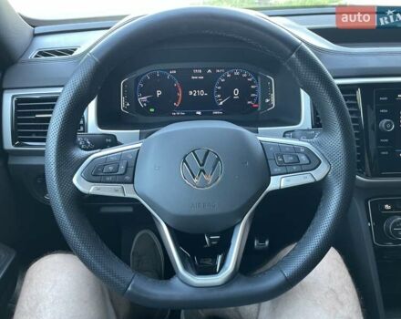 Сірий Фольксваген Atlas Cross Sport, об'ємом двигуна 3.6 л та пробігом 28 тис. км за 33500 $, фото 88 на Automoto.ua