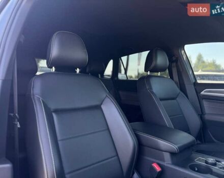 Серый Фольксваген Atlas Cross Sport, объемом двигателя 3.6 л и пробегом 56 тыс. км за 32000 $, фото 25 на Automoto.ua