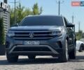 Серый Фольксваген Atlas Cross Sport, объемом двигателя 3.6 л и пробегом 56 тыс. км за 32000 $, фото 1 на Automoto.ua