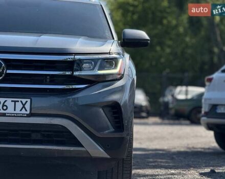 Серый Фольксваген Atlas Cross Sport, объемом двигателя 3.6 л и пробегом 56 тыс. км за 32000 $, фото 11 на Automoto.ua