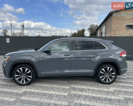 Серый Фольксваген Atlas Cross Sport, объемом двигателя 3.6 л и пробегом 95 тыс. км за 26000 $, фото 11 на Automoto.ua