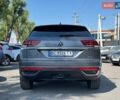 Серый Фольксваген Atlas Cross Sport, объемом двигателя 3.6 л и пробегом 56 тыс. км за 32000 $, фото 6 на Automoto.ua