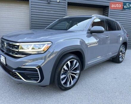 Сірий Фольксваген Atlas Cross Sport, об'ємом двигуна 3.6 л та пробігом 28 тис. км за 33500 $, фото 9 на Automoto.ua