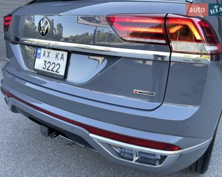 Сірий Фольксваген Atlas Cross Sport, об'ємом двигуна 3.6 л та пробігом 28 тис. км за 33500 $, фото 30 на Automoto.ua