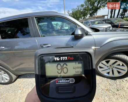 Сірий Фольксваген Atlas Cross Sport, об'ємом двигуна 3.6 л та пробігом 75 тис. км за 33500 $, фото 28 на Automoto.ua