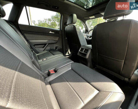 Сірий Фольксваген Atlas Cross Sport, об'ємом двигуна 3.6 л та пробігом 75 тис. км за 33500 $, фото 15 на Automoto.ua