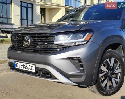 Серый Фольксваген Atlas Cross Sport, объемом двигателя 1.98 л и пробегом 46 тыс. км за 29900 $, фото 3 на Automoto.ua