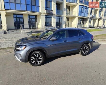 Серый Фольксваген Atlas Cross Sport, объемом двигателя 1.98 л и пробегом 46 тыс. км за 26790 $, фото 1 на Automoto.ua