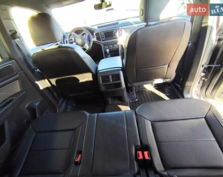 Серый Фольксваген Atlas Cross Sport, объемом двигателя 1.98 л и пробегом 46 тыс. км за 26790 $, фото 17 на Automoto.ua