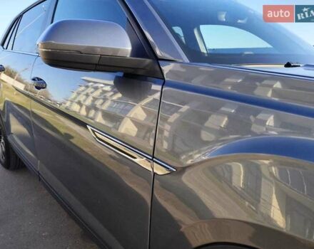 Серый Фольксваген Atlas Cross Sport, объемом двигателя 1.98 л и пробегом 46 тыс. км за 26790 $, фото 6 на Automoto.ua