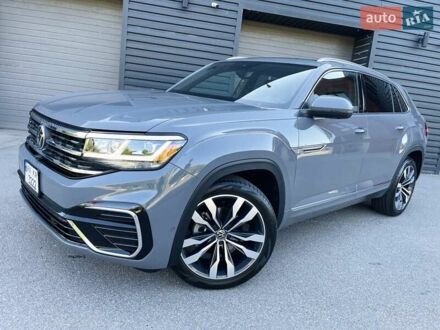 Серый Фольксваген Atlas Cross Sport, объемом двигателя 3.6 л и пробегом 22 тыс. км за 35000 $, фото 1 на Automoto.ua