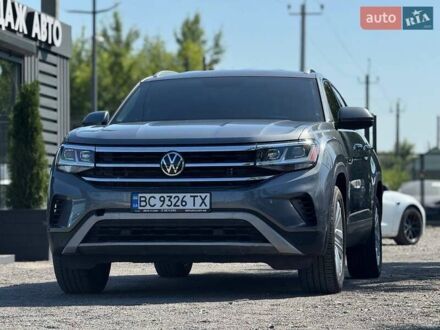 Серый Фольксваген Atlas Cross Sport, объемом двигателя 3.6 л и пробегом 56 тыс. км за 32000 $, фото 1 на Automoto.ua