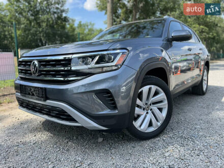 Серый Фольксваген Atlas Cross Sport, объемом двигателя 3.6 л и пробегом 75 тыс. км за 34500 $, фото 1 на Automoto.ua
