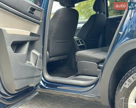 Синий Фольксваген Atlas Cross Sport, объемом двигателя 2 л и пробегом 86 тыс. км за 26400 $, фото 15 на Automoto.ua