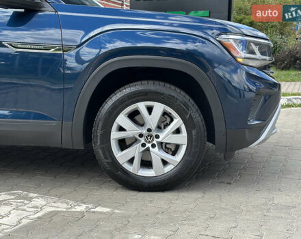 Синий Фольксваген Atlas Cross Sport, объемом двигателя 2 л и пробегом 86 тыс. км за 26400 $, фото 8 на Automoto.ua