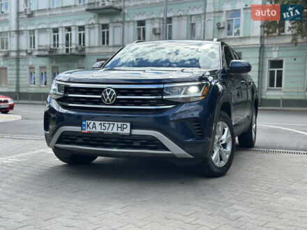 Синий Фольксваген Atlas Cross Sport, объемом двигателя 2 л и пробегом 86 тыс. км за 26400 $, фото 1 на Automoto.ua