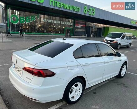 Білий Фольксваген e-Bora, об'ємом двигуна 0 л та пробігом 50 тис. км за 12900 $, фото 10 на Automoto.ua