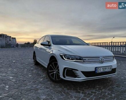 Белый Фольксваген e-Bora, объемом двигателя 0 л и пробегом 94 тыс. км за 14999 $, фото 2 на Automoto.ua