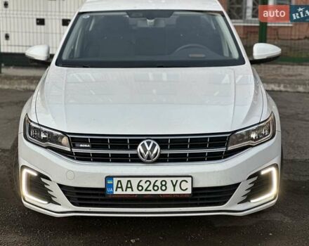 Белый Фольксваген e-Bora, объемом двигателя 0 л и пробегом 63 тыс. км за 13800 $, фото 15 на Automoto.ua