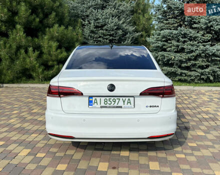Білий Фольксваген e-Bora, об'ємом двигуна 0 л та пробігом 49 тис. км за 14500 $, фото 5 на Automoto.ua