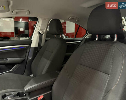 Белый Фольксваген e-Bora, объемом двигателя 0 л и пробегом 46 тыс. км за 17500 $, фото 8 на Automoto.ua