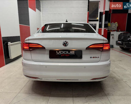 Белый Фольксваген e-Bora, объемом двигателя 0 л и пробегом 46 тыс. км за 17500 $, фото 5 на Automoto.ua