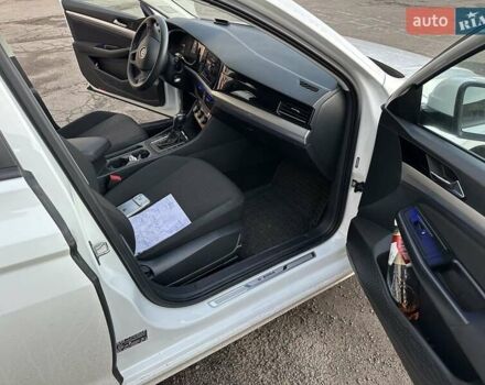 Белый Фольксваген e-Bora, объемом двигателя 0 л и пробегом 63 тыс. км за 13800 $, фото 30 на Automoto.ua